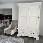Stylish Apartment At Barmby Moor House
